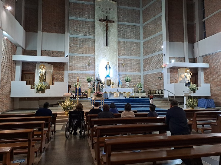 6. Parroquia Nuestra Señora de la Medalla Milagrosa (San Isidro):