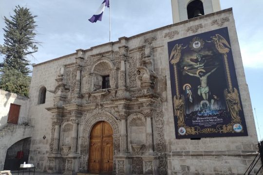 La mejor ruta para visitar iglesias este feriado